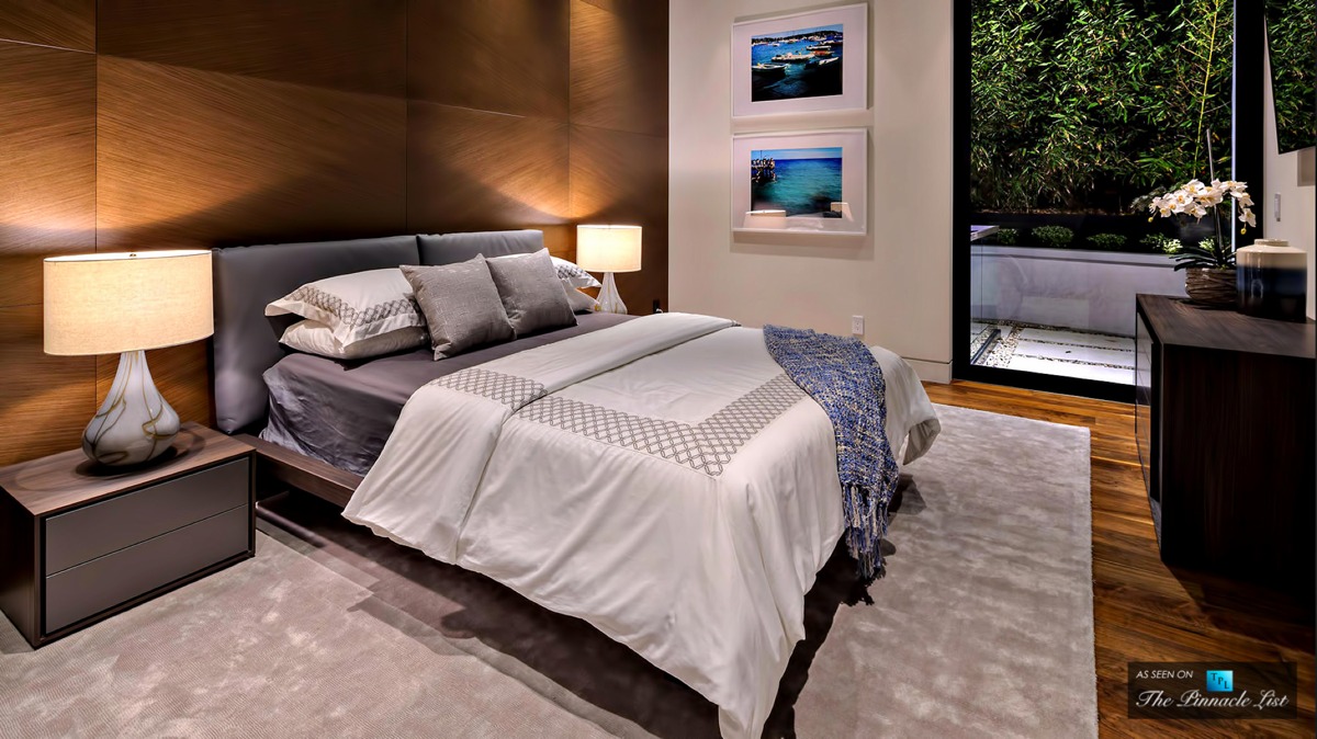 Cozy-Luxury-Bedroom
